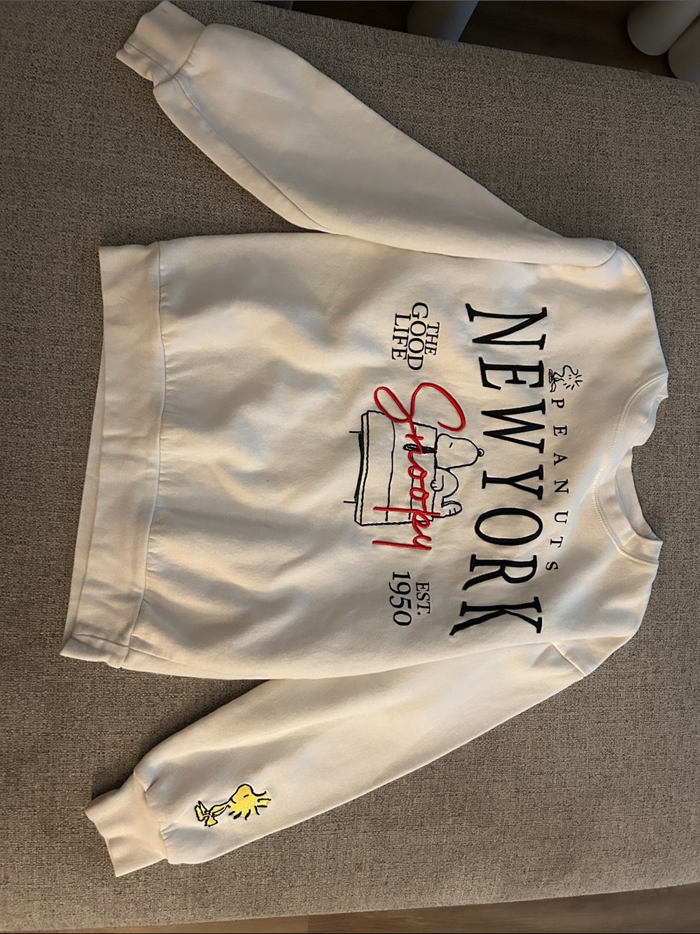 Peanuts White Crewneck Sweatshirt with Snoopy & Woodstock Graphics